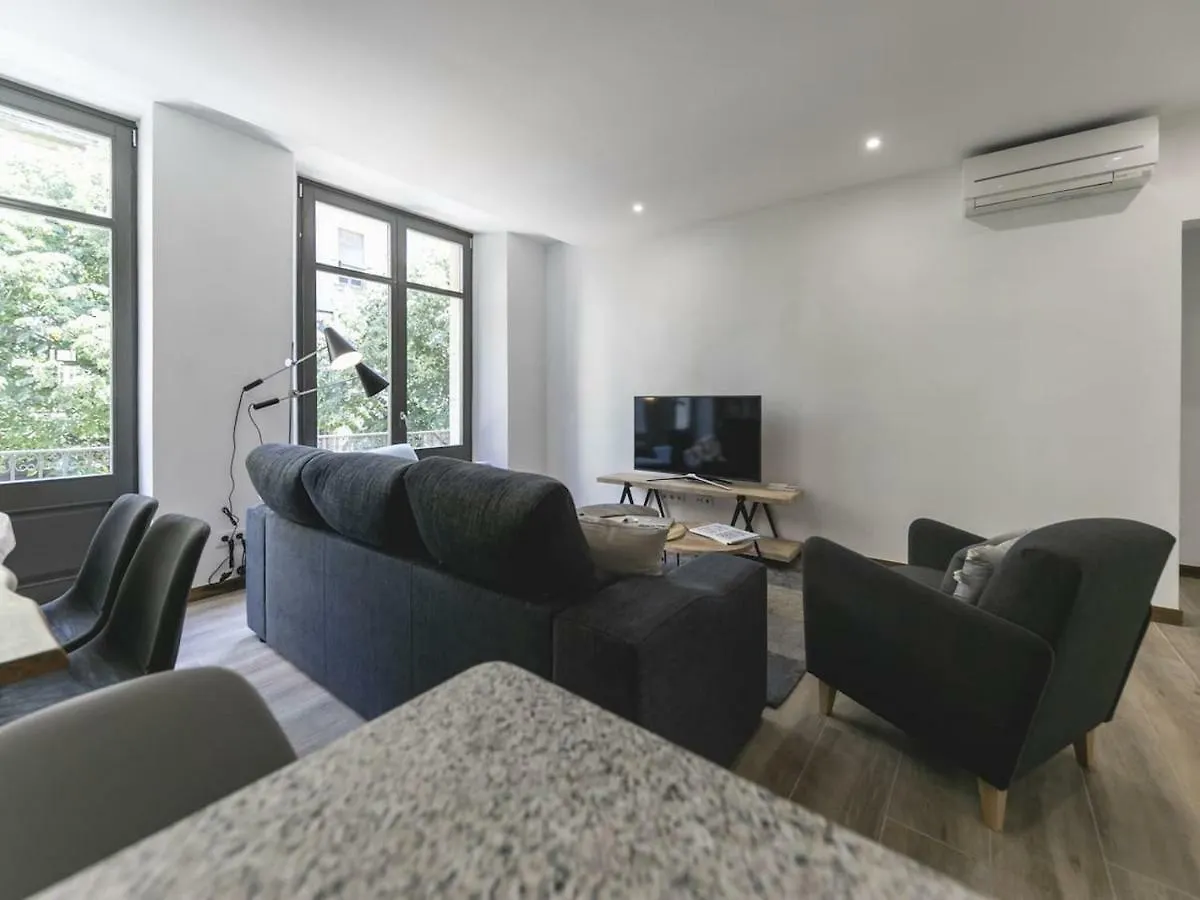 Bravissimo Rambla Eiffel Bridge 2 Apartment Girona